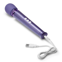 Le Wand Petite Rechargeable Massager Violet